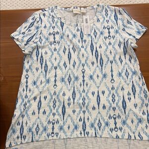 NEW Chico's White and Blue Relaxed High Low Blouse. 60% cotton, 40% Modal.